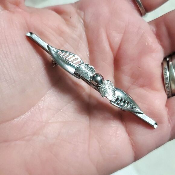 Vintage Silver Bar Brooch Unisex Victorian Revival Pin Retro Costume Jewelry - Picture 6 of 6